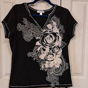 Dressbarn Black and White Floral Women's Top